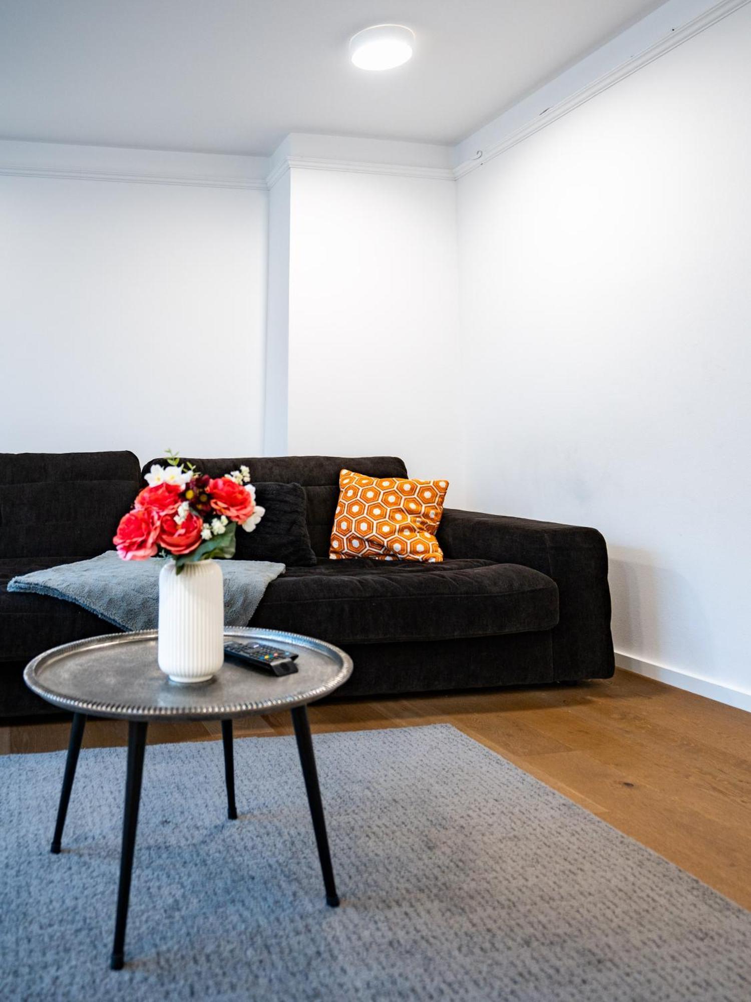Whirlpool - Zentral - Designloft Mit Xxl Terrasse Lägenhet Wiesbaden Exteriör bild