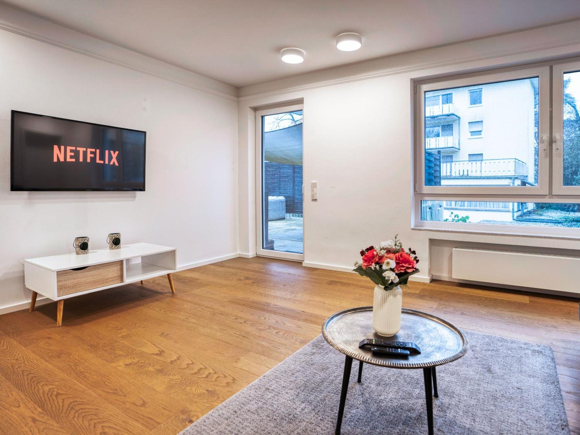 Whirlpool - Zentral - Designloft Mit Xxl Terrasse Lägenhet Wiesbaden Exteriör bild